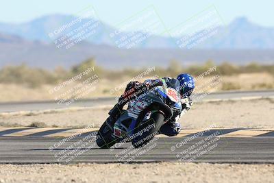 media/Dec-06-2025-CVMA (Sat) [[4a896cc04c]]/Race 8- Formula 40 MW and LW/